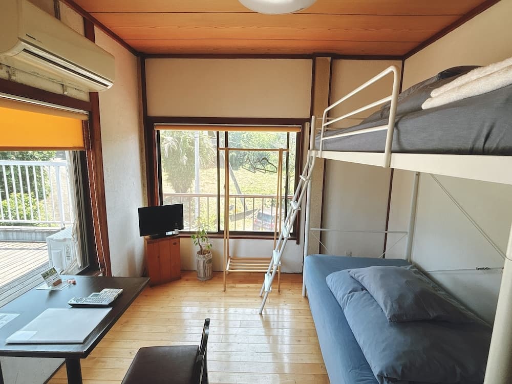 Guesthouse & Beach Cafe Fuego, Hostel