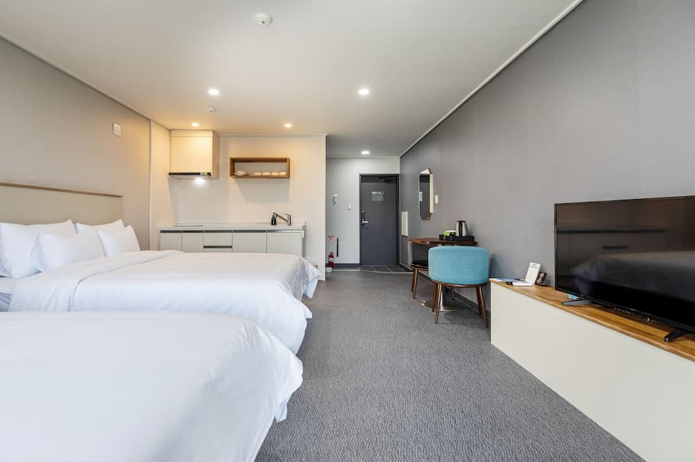 Aewol Stay in Jeju Hotel & Resort