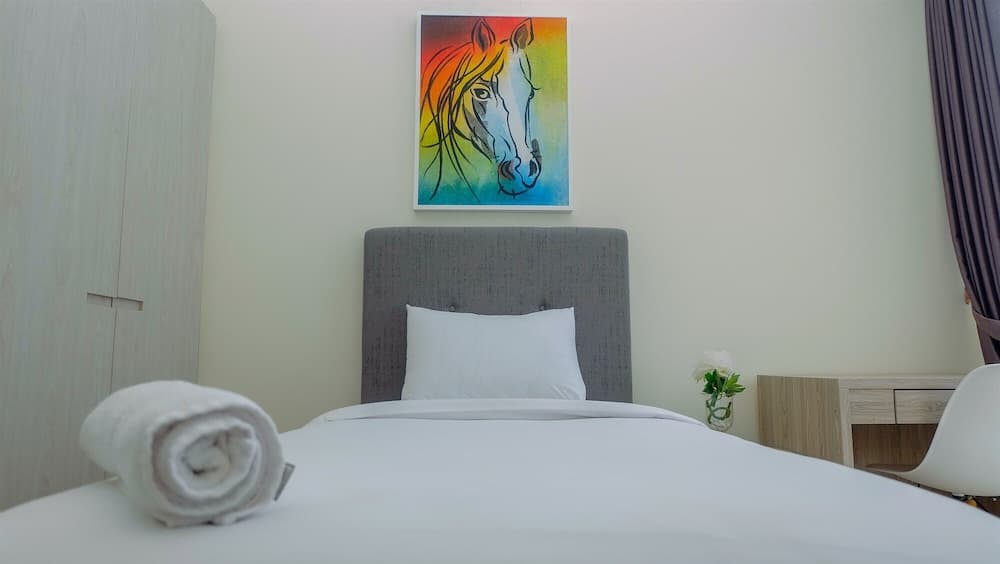 Best Choice 2BR Apartment at Menteng Park with Bathtub