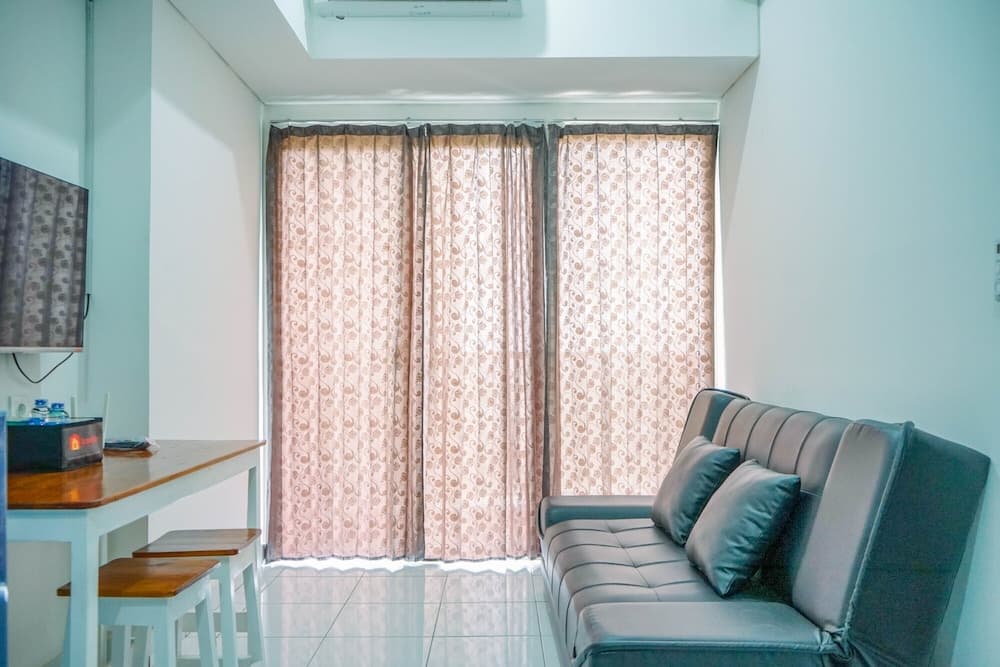 Fully Furnished and Homey 1BR Casa De Parco Apartment