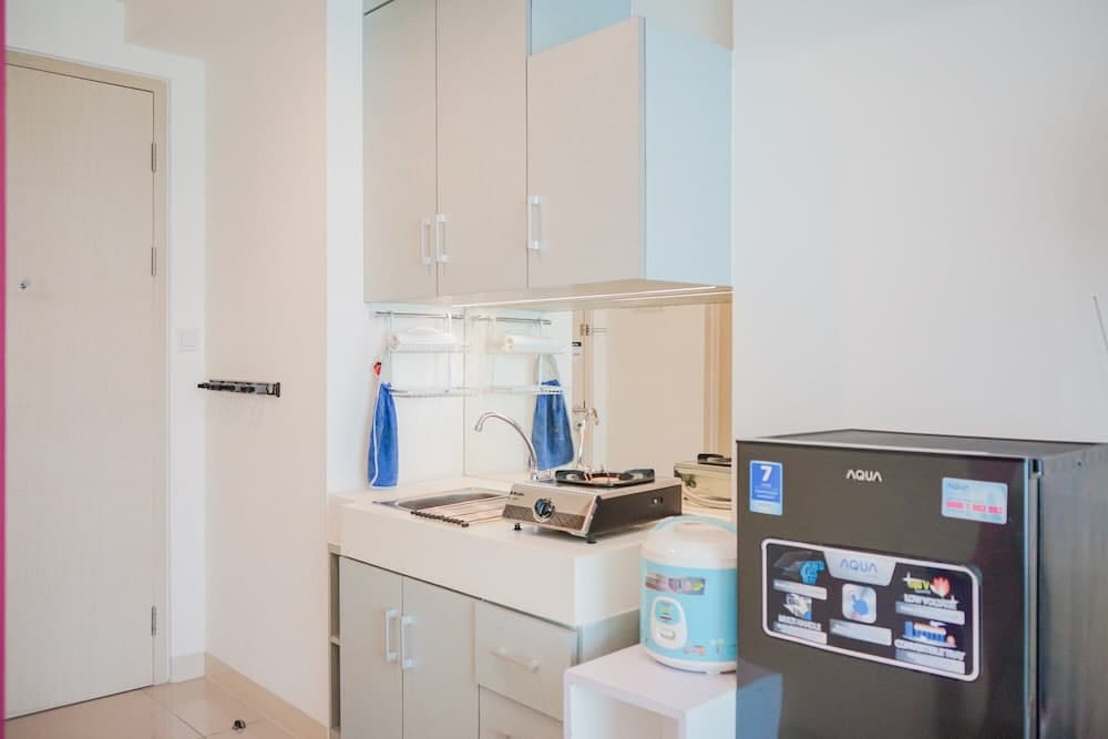 Cozy and Relax Studio Room @ Tree Park BSD Apartment