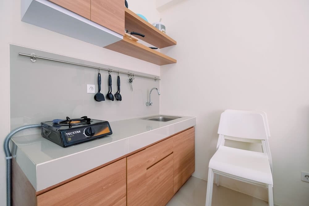 Homey Studio Apartment @ Bogorienze Resort