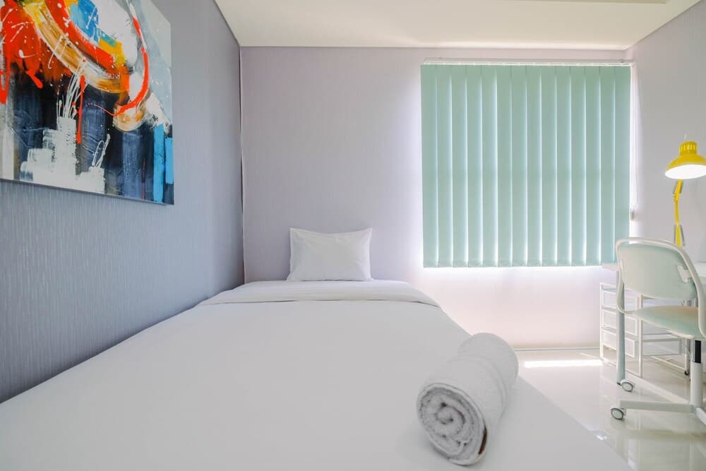 Minimalist and Cozy 2BR The Accent Apartment