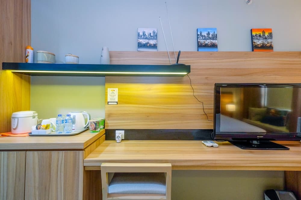 Stylish and Cozy Studio Mustika Golf Apartment