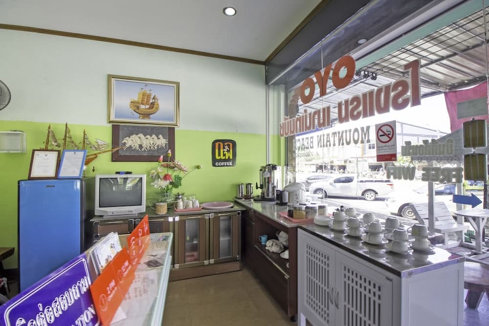 OYO 75314 Mountain Beach