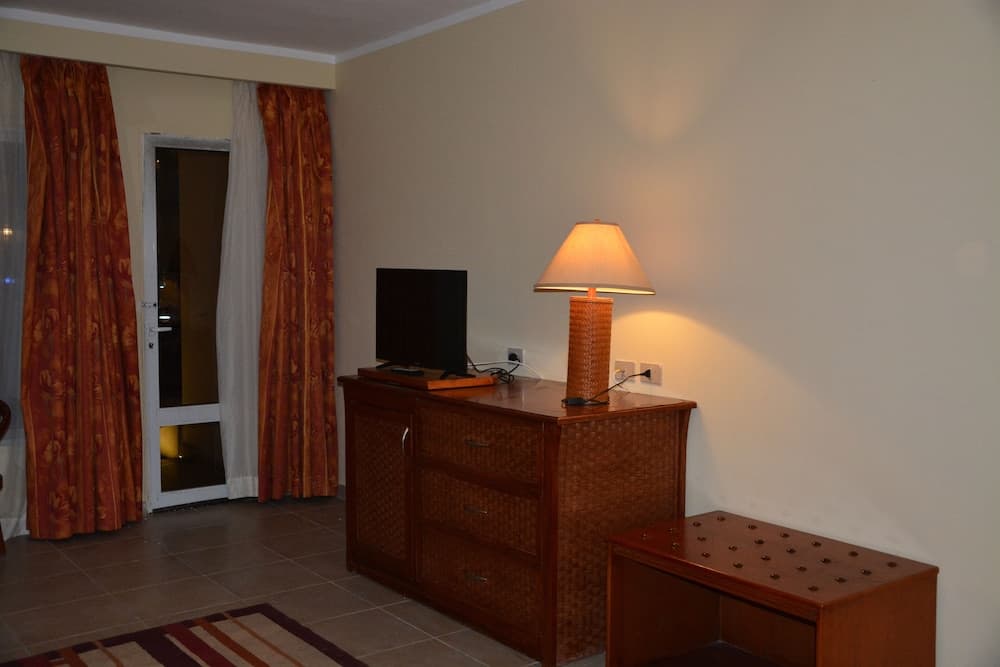 Magic Stay at Le Mirage Hotel