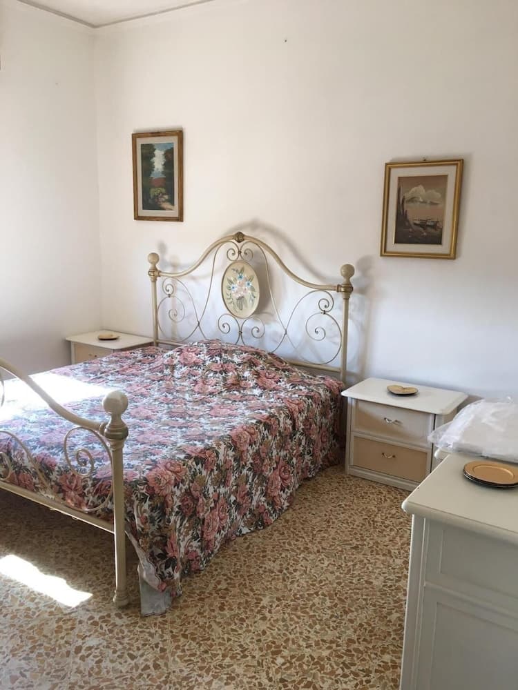 Villa Singola In Aperta Campagna,massima Privacy