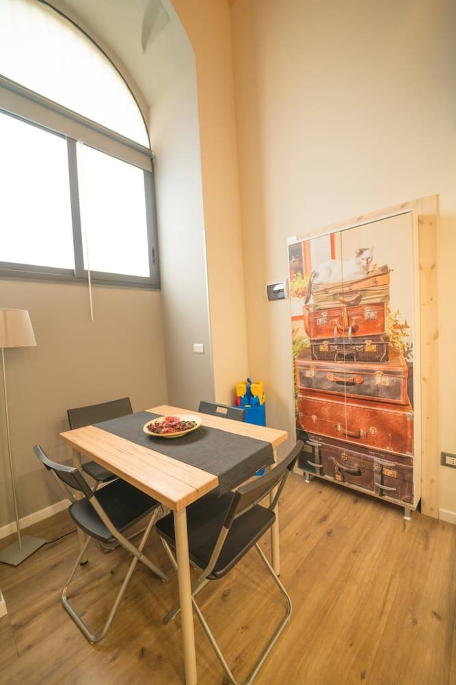 Central Station House Mario