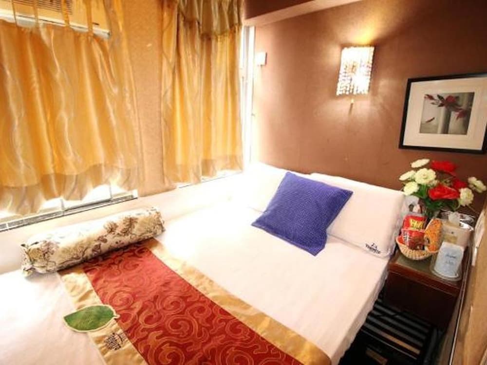 Room in Guest Room - Standard Double Room