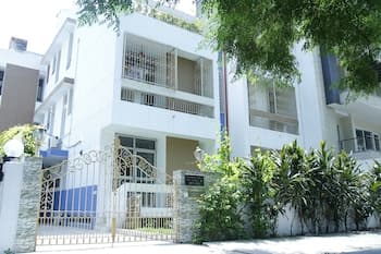 Maplewood Guest House, Neeti Bagh, New Delhiit is a Boutiqu Guest House