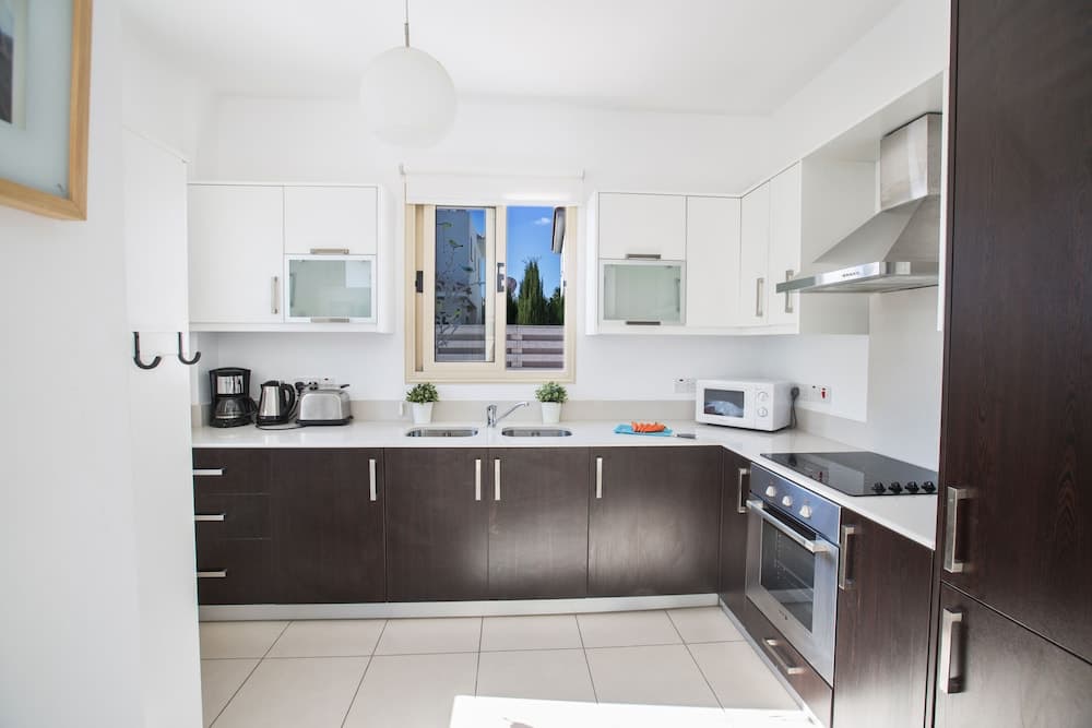 Villa Megan,modern 3bdr Villa,close To The Beach