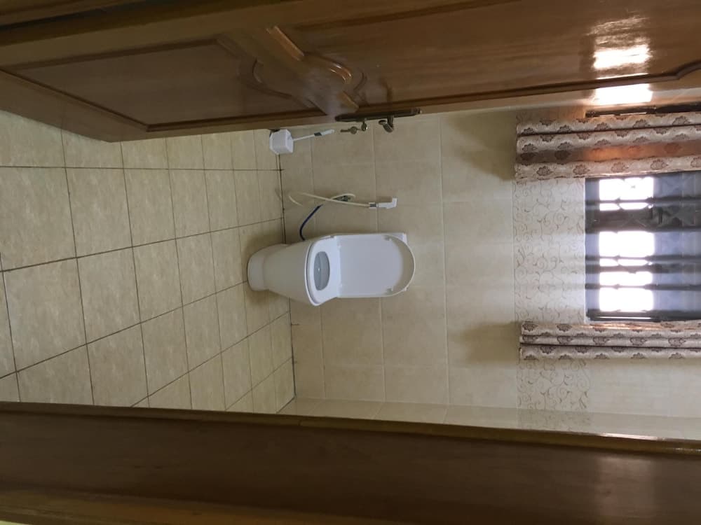 Room in House - Private Room With Jacuzzi in Kigali