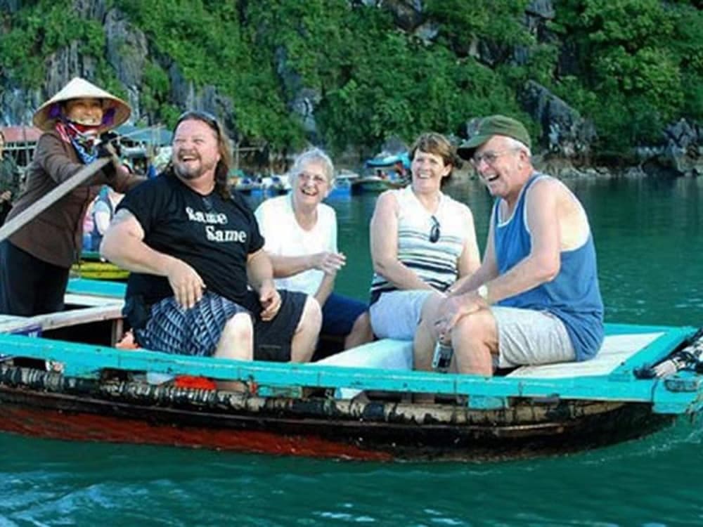 Halong Bay Overnight Cruise