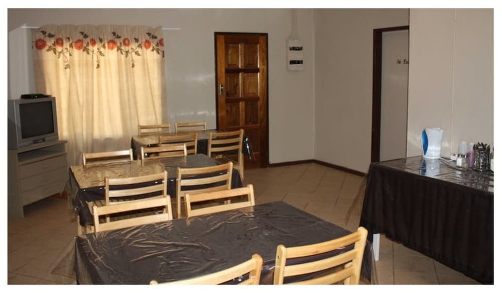 Room-confortable Farmhouse in Limpopo Pr