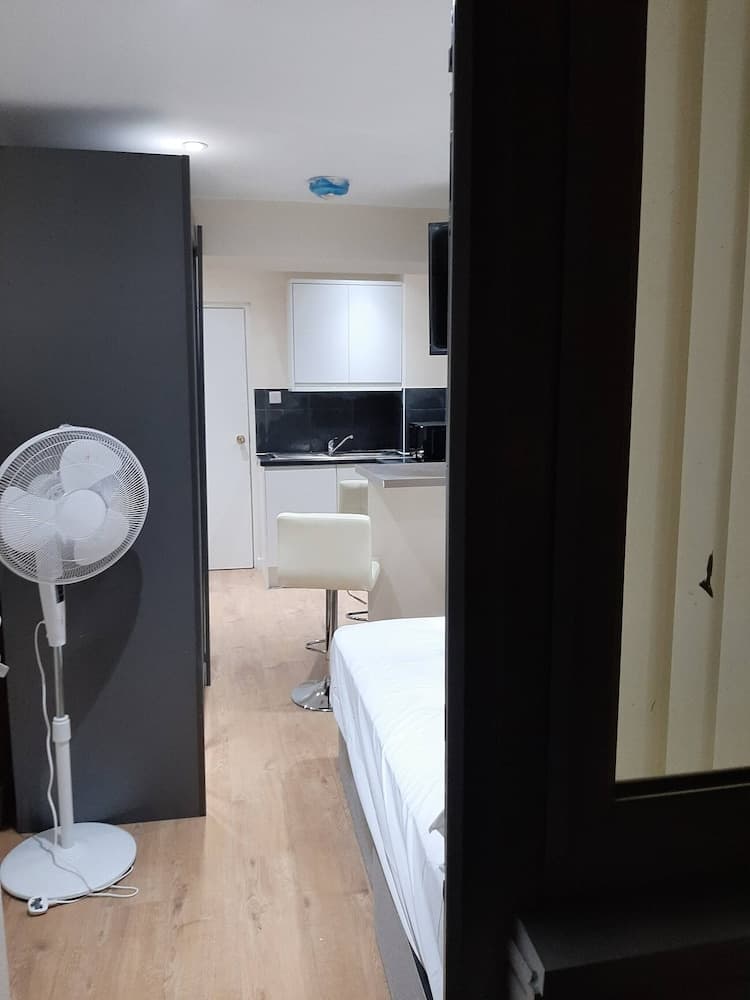 Room in House - Aa Guest Room2