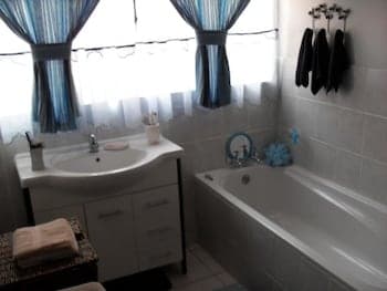 Casa Villa Guest House Carletonville - Suite 3