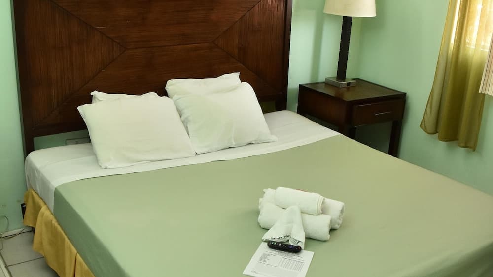 Room in Guest Room - Aanola Villas 6a Tranquil Privy Bedroom