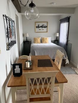 Sugar Ski & Country Club Unit 11-402 Bronze