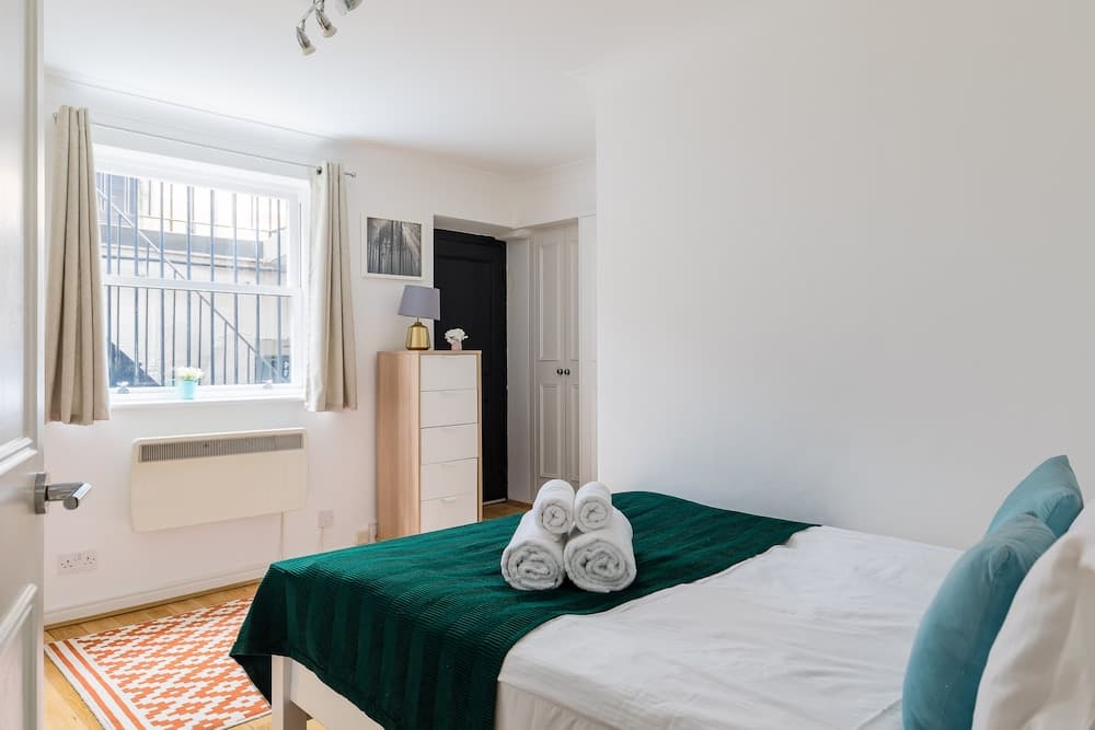 Picktheplace Crawford Place Suites