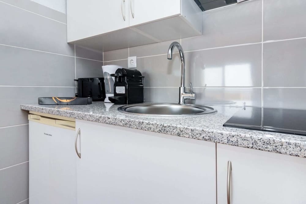 Wonderful Studio in Cascais With Sea View