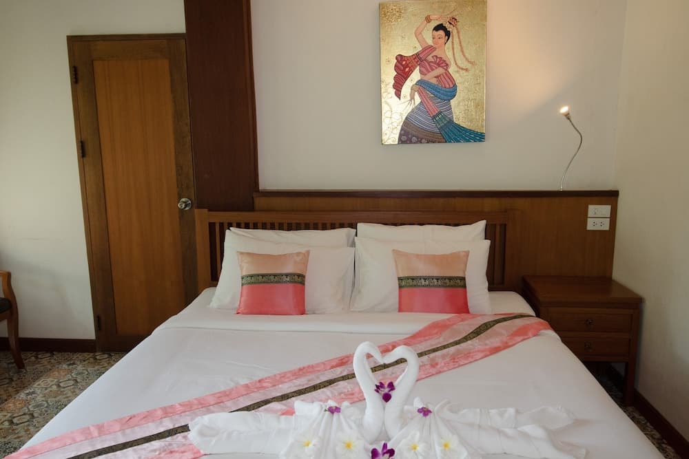 Royal Train Garden Resort