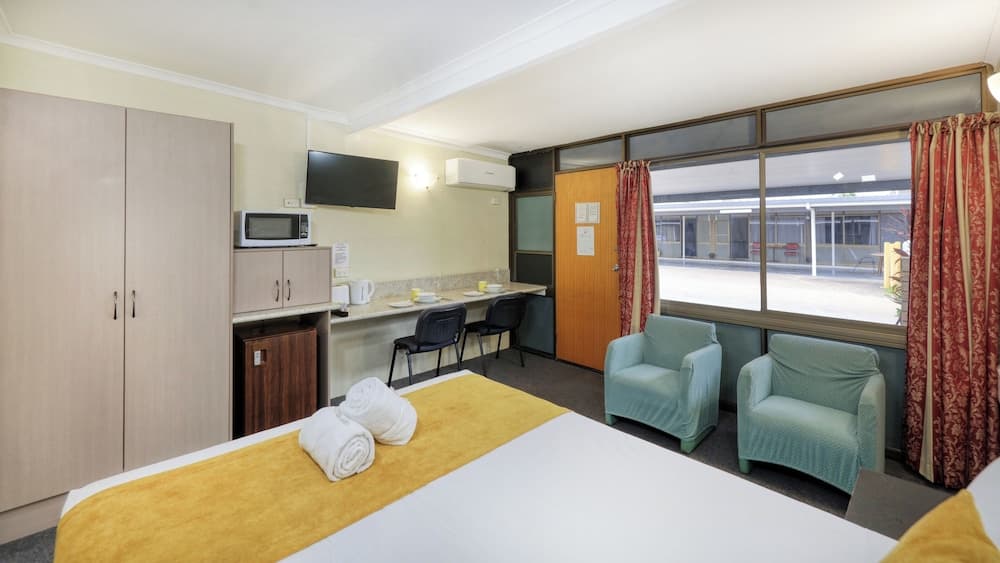 Biloela Centre Motel & Grevillea Steakhouse & Bar