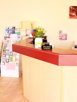 Roma Mid Town Motor Inn