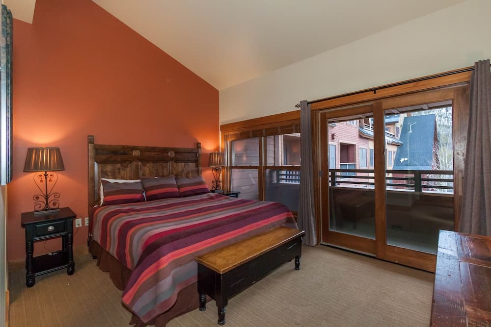 Springs by Summit County Mountain Retreats