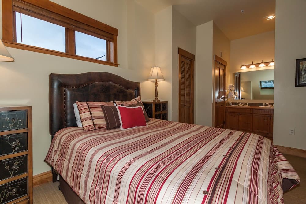 Springs by Summit County Mountain Retreats