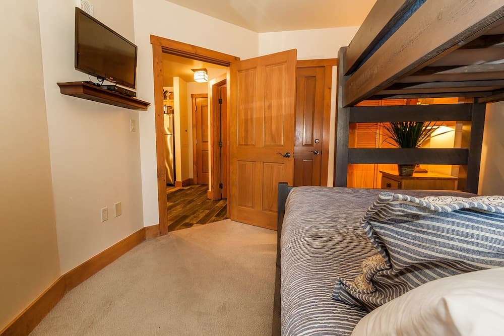 Expedition Station by Summit County Mountain Retreats