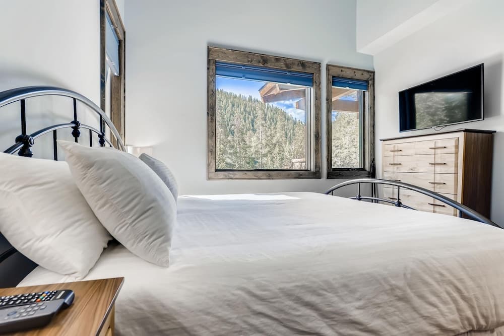 The Seasons at Keystone #1821 by Summit County Mountain Retreats