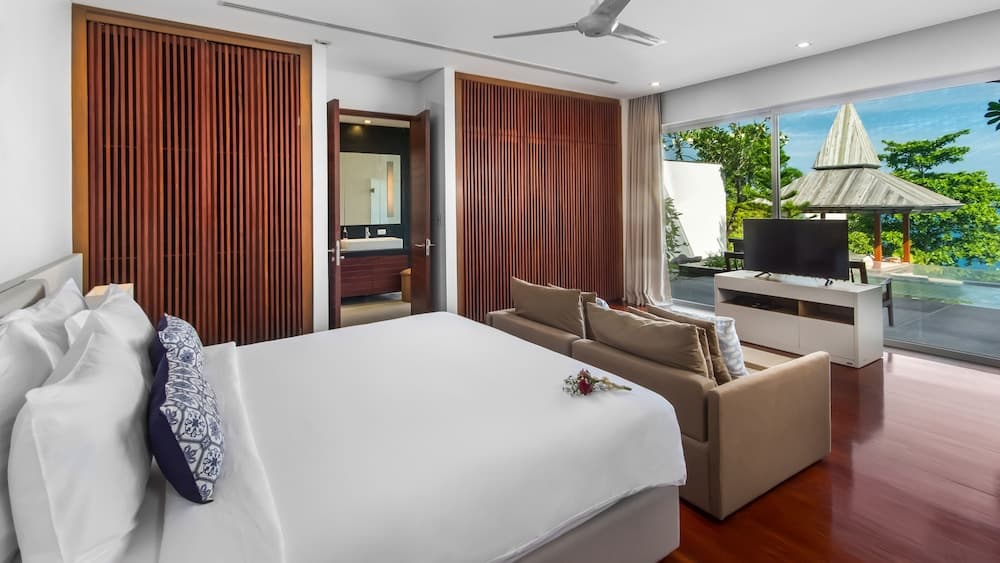 Laemsingh Villa 3a 4 Bedroom in Surin