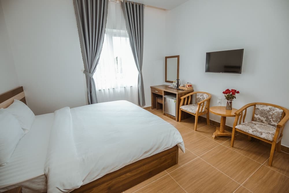 RedDoorz Premium Anh Duc Da Lat Hotel