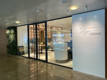 Sleep Lounge Terminal D - Hostel