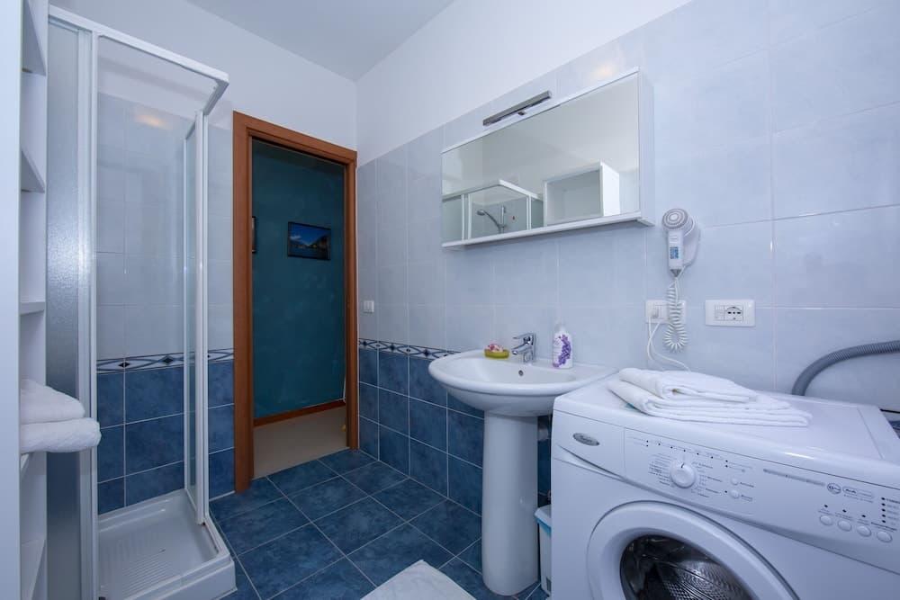 Fontana Del Lago Apt. 2