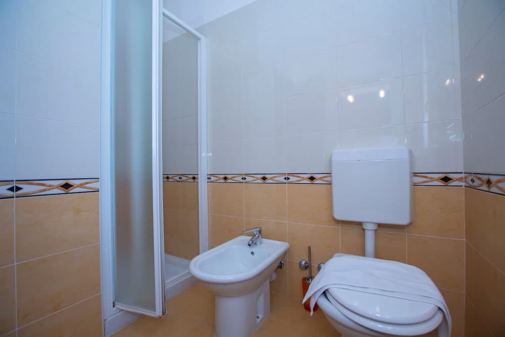 Fontana Del Lago Apt. 5