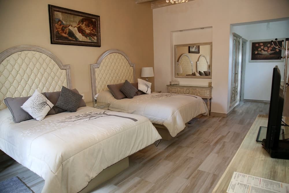 Hotel Centenario Los Arroyitos