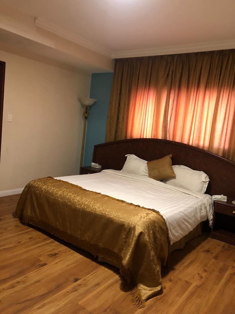 OYO 550 Royal Al-Nasr Hotel