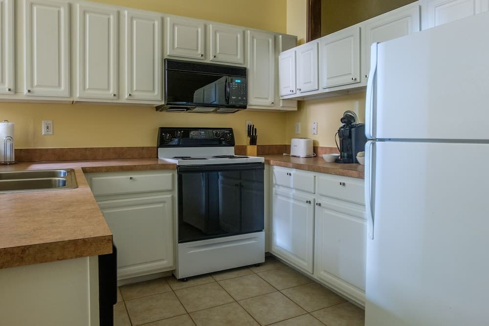 FRONTDESK Windsor Building Cleveland