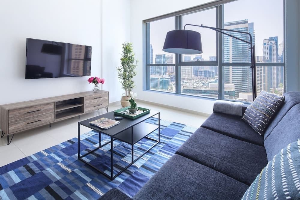 Marina Views! Beautiful 1BR in Dubai Marina