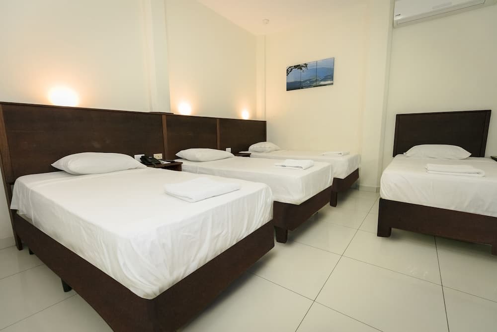 Hotel Mediterraneo Inn