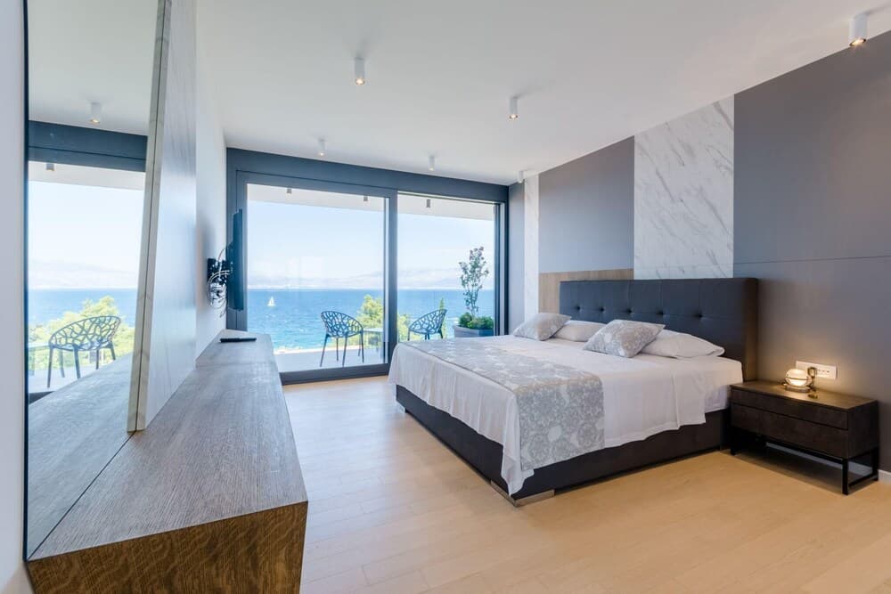 Luxury Villa Complex Pax & Vitae With Heated Infinity Pools, 16 Sleeps