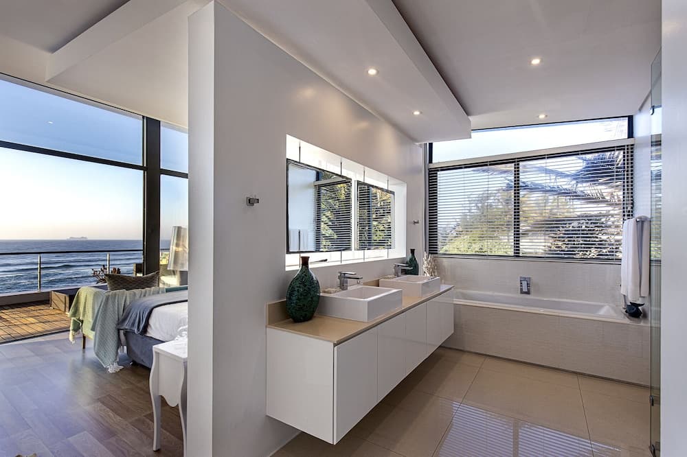 Dolphin Coast YOLO Spaces – Beach House Villa