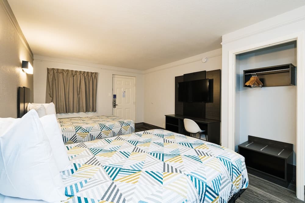 Studio 6 Baytown, TX - Garth Road