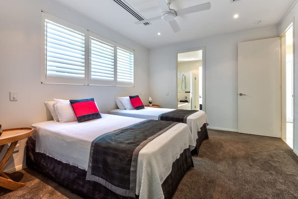 Pavillions 2 Luxury 4 Bedroom 3 Bathroom With In-ground Pool And Golf Buggy