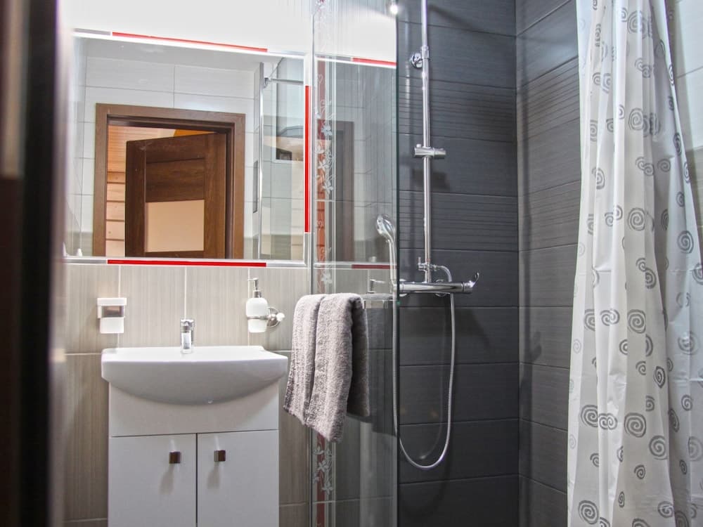 Attractive Holiday Home at Lubusz near Lake