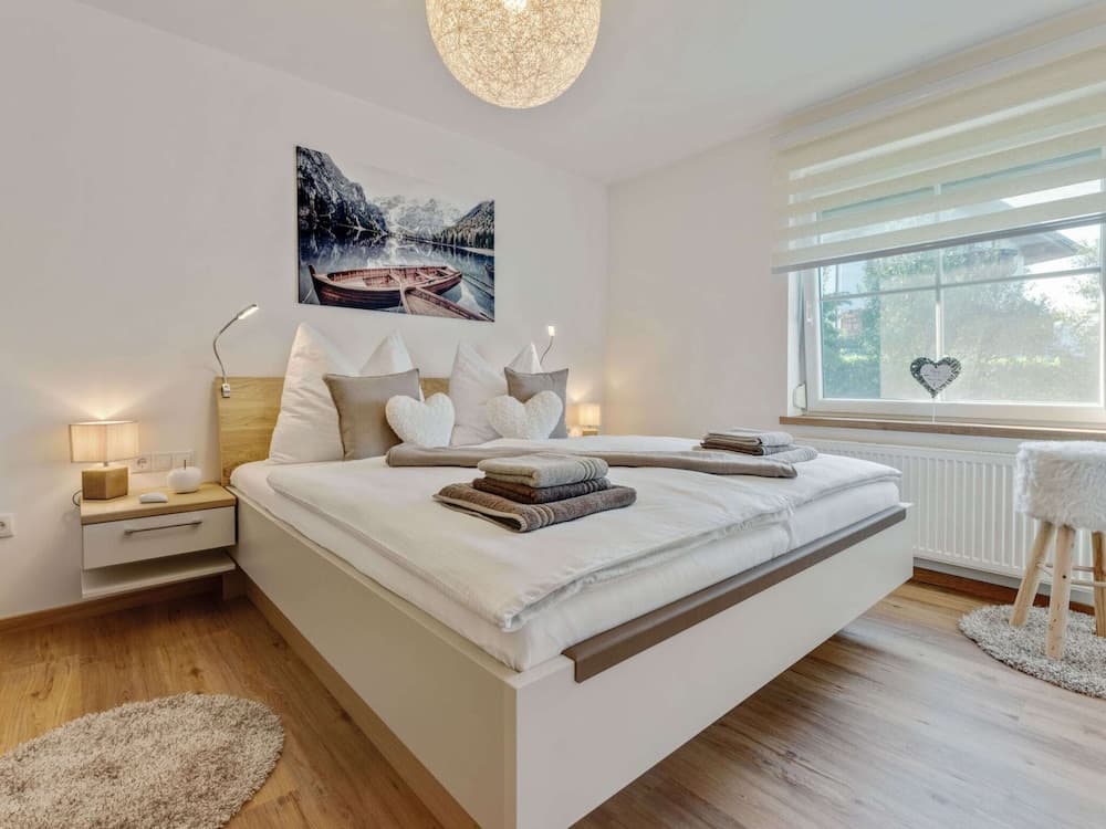 Holiday Home Near Lake