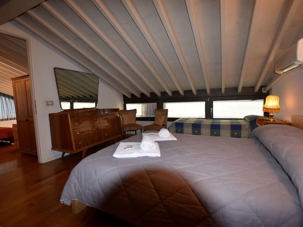 Cozy Apartment in Lovere near Lake