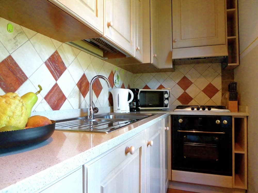 Holiday Home in Montecarelli With Pool