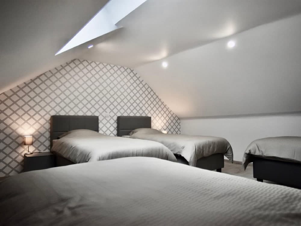 Tranquil Holiday Home in Manhay with Hot Tub near Ski Area